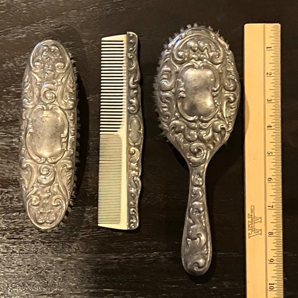 Vintage Vanity Set - Picture 5 of 6